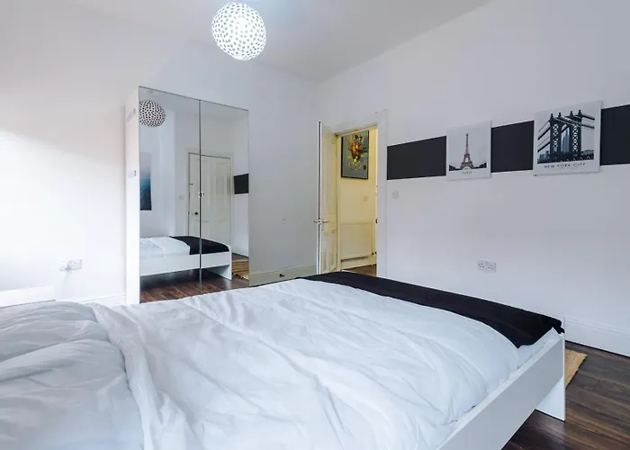 Spacious Centre Retreat In Centre Apartamento *