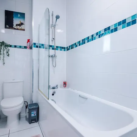 Apartment Spacious Centre Retreat In Centre *