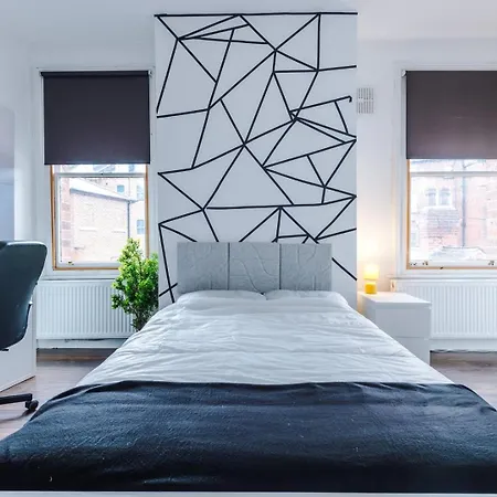 Spacious Centre Retreat In Centre Apartment *