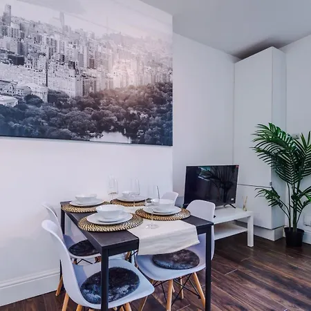 Apartament Spacious Centre Retreat In Centre