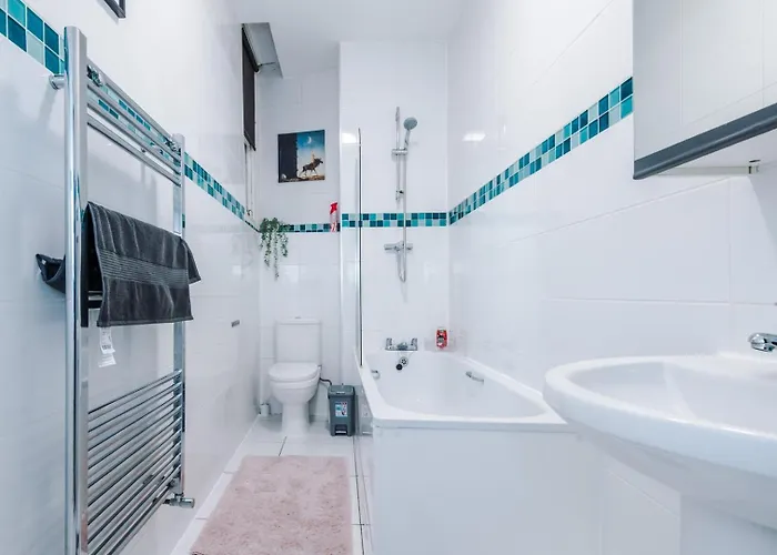 Spacious Centre Retreat In Centre Apartment Leeds (West Yorkshire)