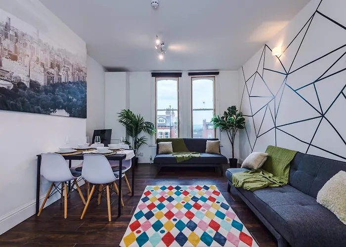 Apartment Spacious Centre Retreat In Centre *