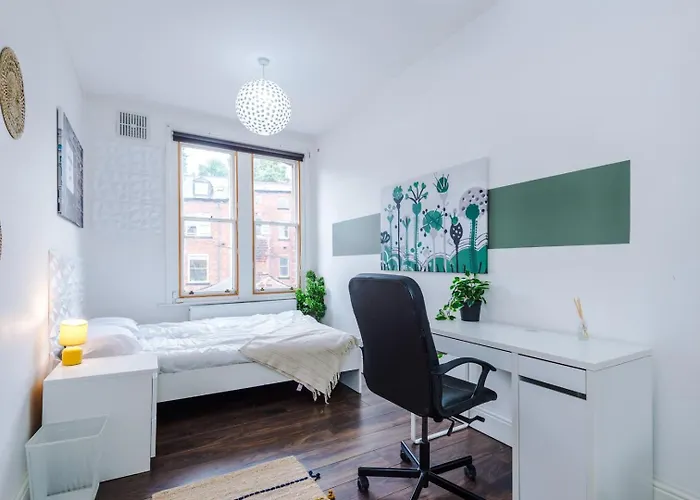 Apartment Spacious Centre Retreat In Centre